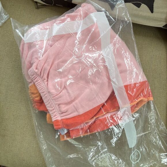 Wildfox Hot Dang Easy Sweats NWT - Picture 6 of 6